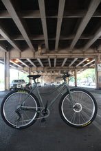 Load image into Gallery viewer, Velo Orange Low Kicker - Medium
